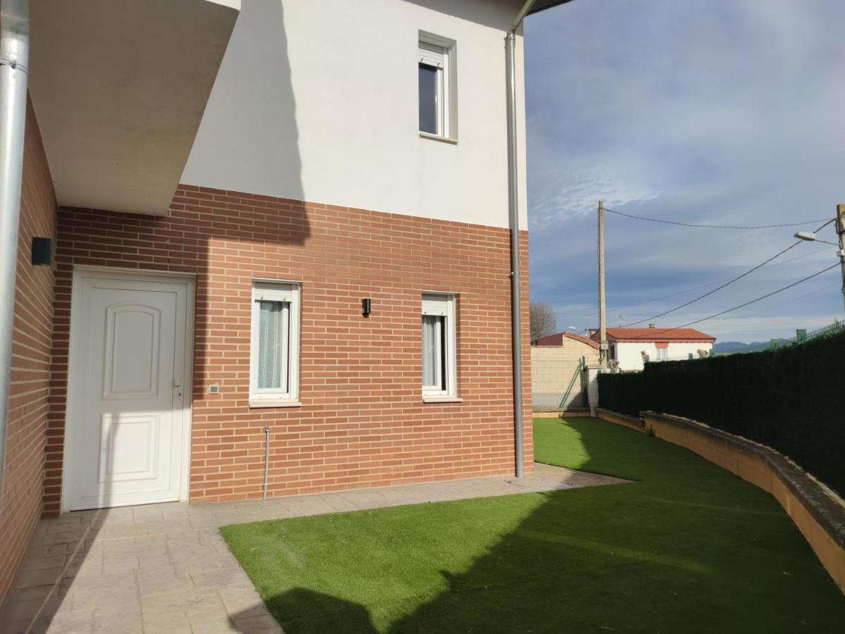 Chalet Con Amplio Jardin Casalarreina Exterior foto